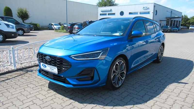 Ford Focus ST-Line X mit Panoramadach